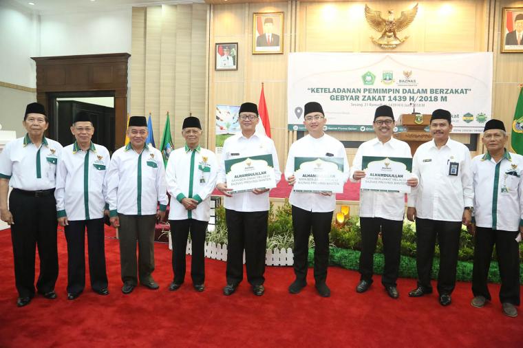 Peduli Terhadap Kebangkitan Zakat, Gubenur Banten Raih Penghargaan Dari Baznas