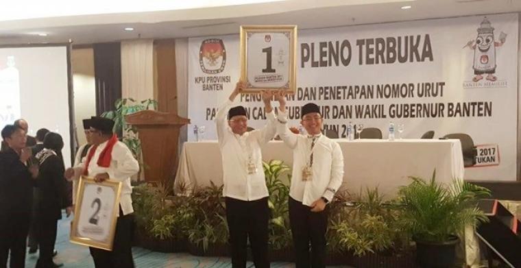 Usai Pengambilan Nomor Urut, Pasangan Rano-Embay Diteriaki Tolak PKI